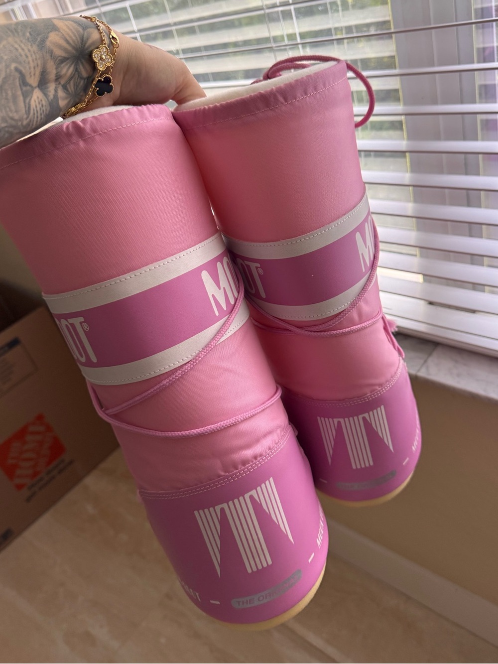 Moon Boot Pink - Picture 3 of 5